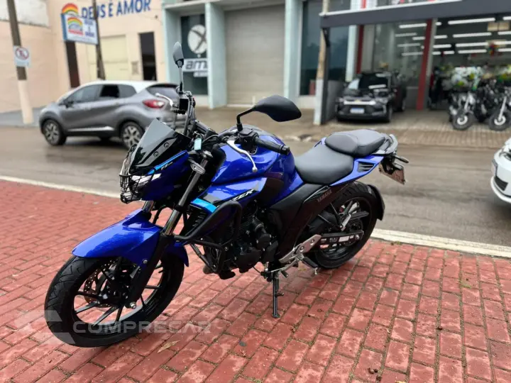 FZ25 FAZER