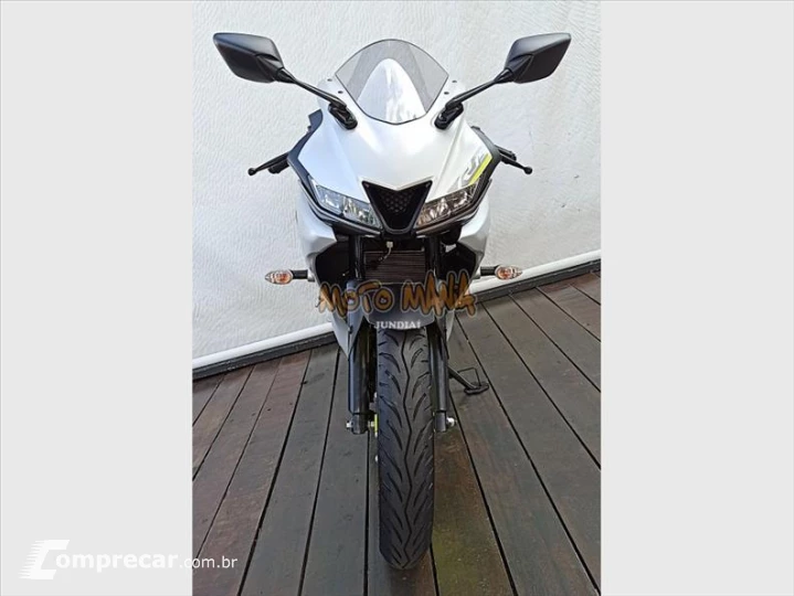 YZF R15