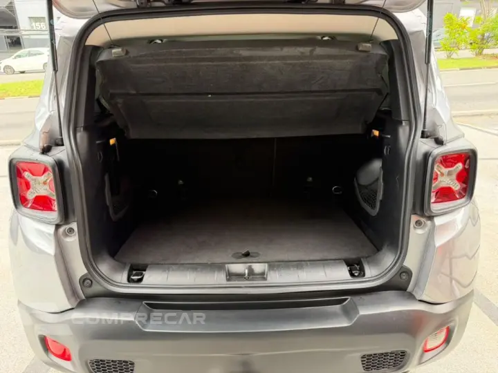 Renegade 1.8 4x2 Flex 16V Aut.
