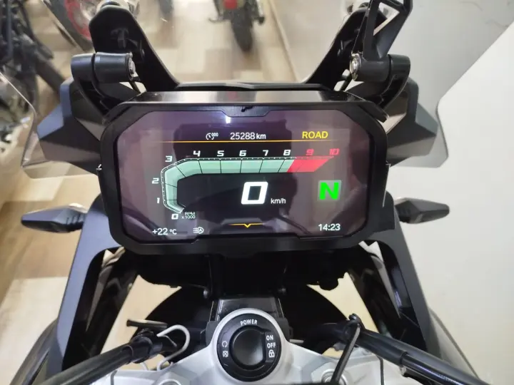 F 850 GS TRIPLE BLACK