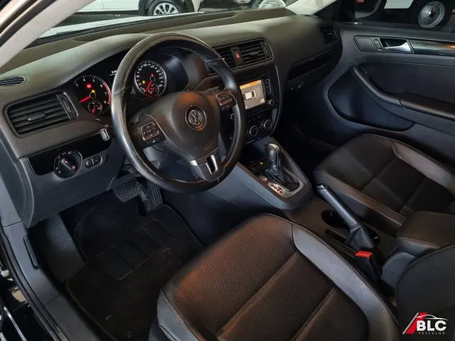 JETTA - 2.0 COMFORTLINE 4P TIPTRONIC