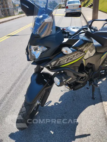 Versys 300