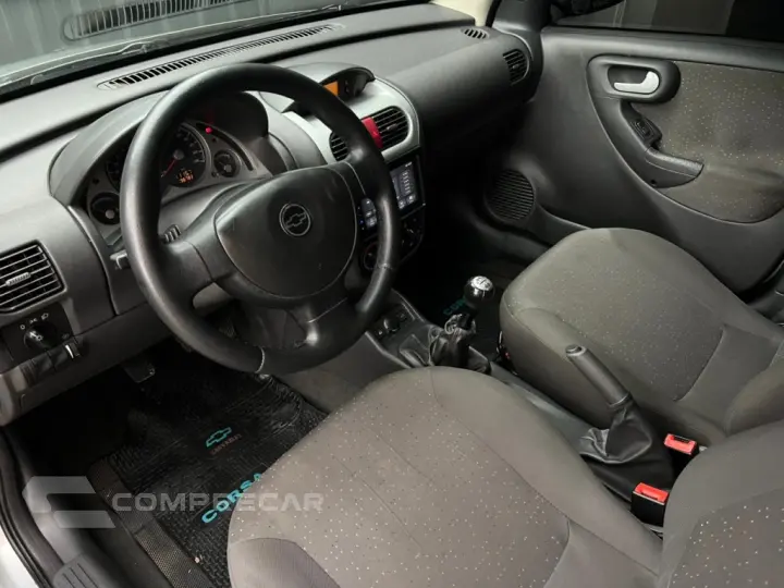 CORSA 1.4 MPFI PREMIUM SEDAN 8V FLEX 4P MANUAL