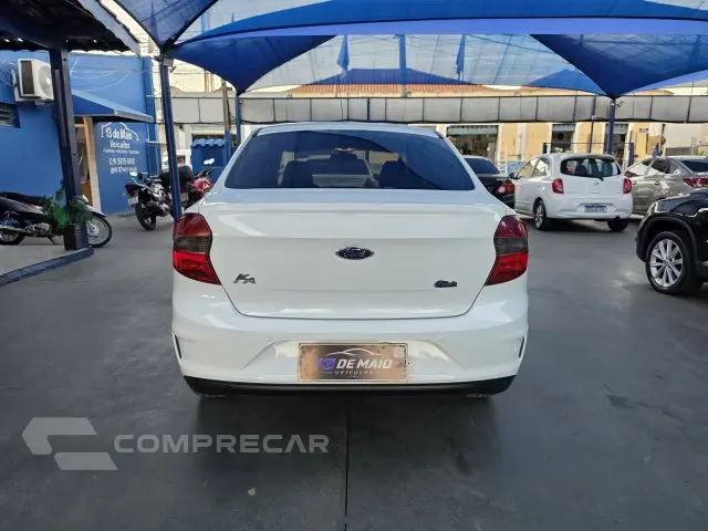 KA + - 1.5 TI-VCT SE PLUS SEDAN MANUAL