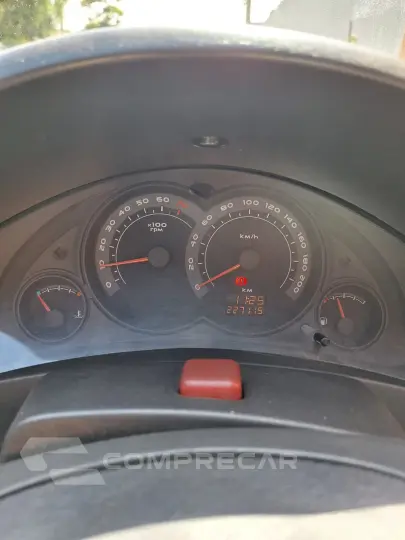 CELTA 1.0 MPFI Life 8V