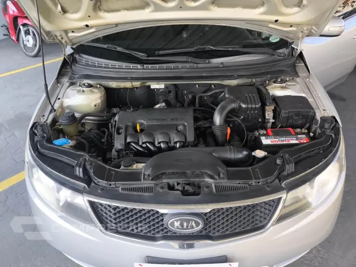 CERATO 1.6 EX Sedan 16V