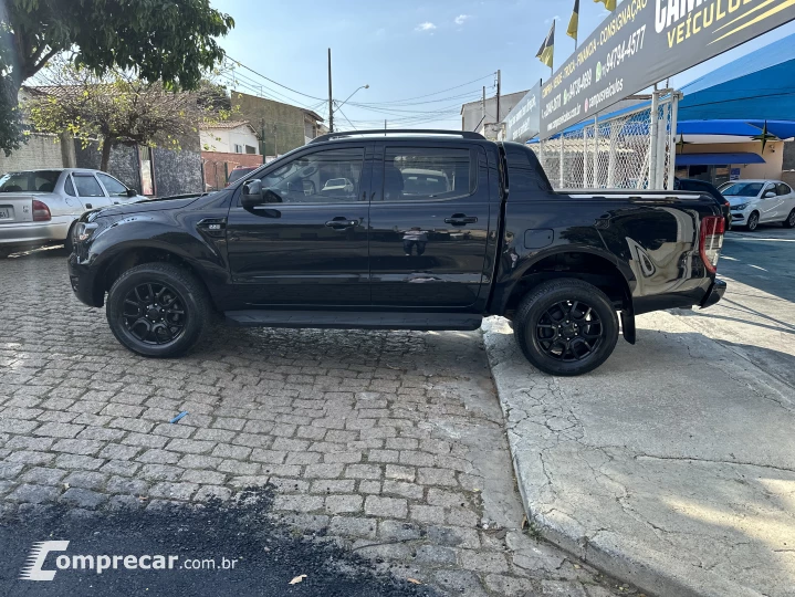 RANGER 2.2 Black 4X2 CD 16V