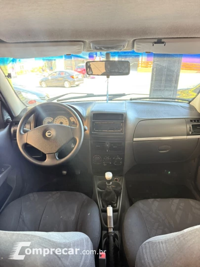 Palio ELX 1.0 Fire/30 Anos F. Flex 8V 4p
