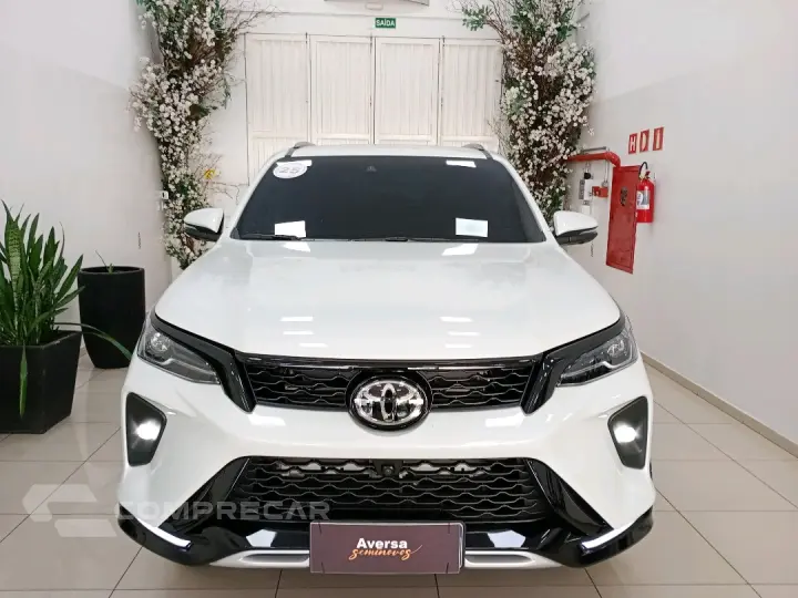 HILUX SW4 2.8 D-4D TURBO DIESEL SRX PLATINUM 4X4