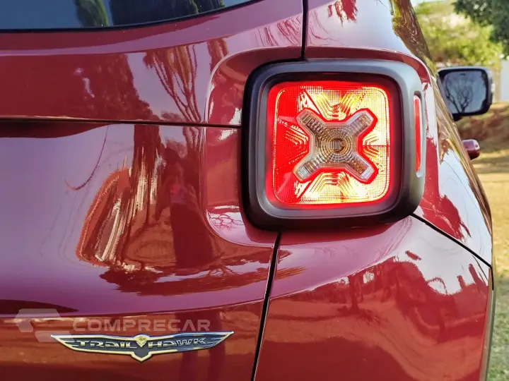 RENEGADE 2.0 16V TURBO DIESEL TRAILHAWK 4P 4X4 AUTOMÁTICO