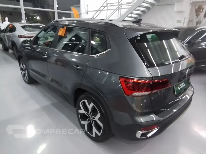 TAOS 1.4 250 TSI TOTAL FLEX HIGHLINE AUTOMÁTICO