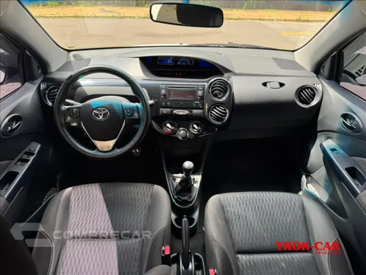 ETIOS 1.5 X Plus Sedan 16V