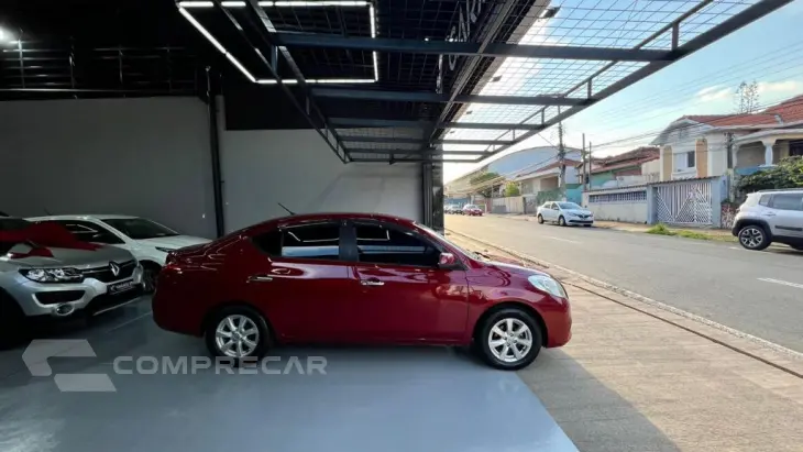 VERSA SL 1.6 16V Flex Fuel 4p Mec.