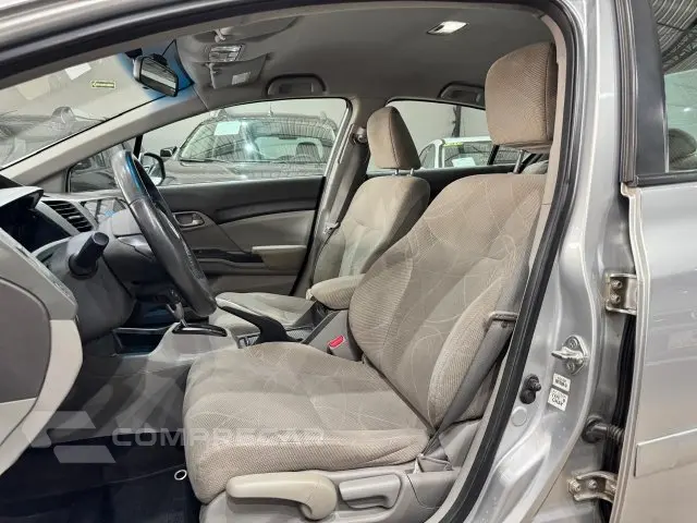 CIVIC - 1.8 LXS 16V 4P AUTOMÁTICO