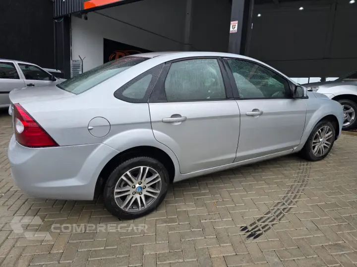 FOCUS 2.0 GLX Sedan 16V