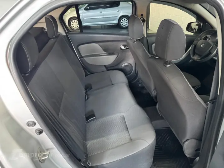 LOGAN Expres. Avantage Flex 1.6 16V 4p