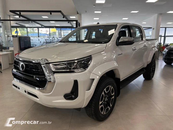 HILUX 2.8 D-4D TURBO CD SRX PLUS 4X4 AUTOMÁTICO