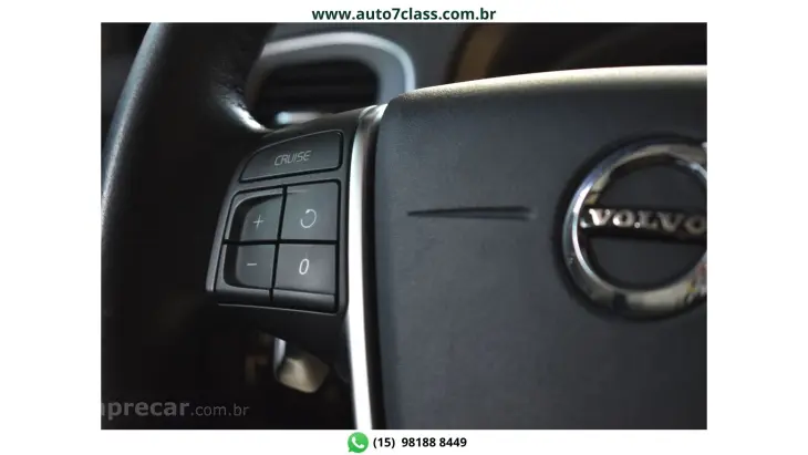 V40 - 2.0 T4 MOMENTUM 4P AUTOMÁTICO