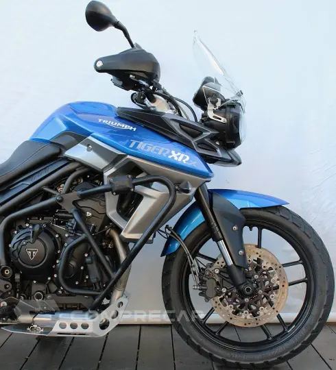 TRIUMPH TIGER 800 XRX