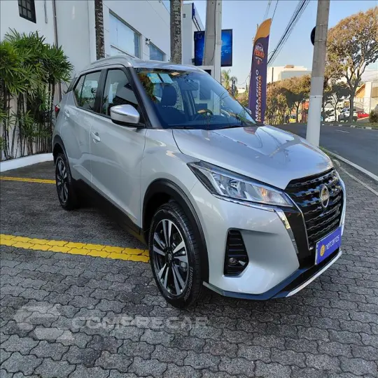 KICKS PLAY 1.6 16V FLEXSTART SENSE XTRONIC