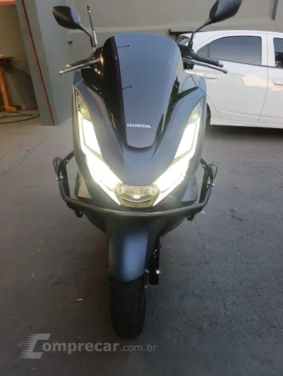 PCX 160 DLX