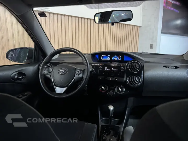 ETIOS 1.5 XLS 16V FLEX 4P AUTOMÁTICO