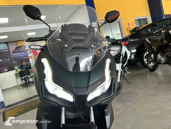 ADV ADV 150