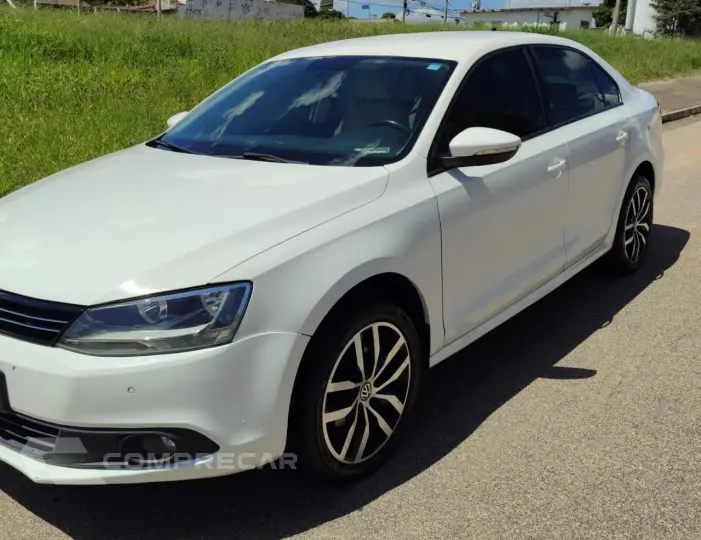 Jetta 2.0 4P FLEX COMFORTLINE TIPTRONIC AUTOMÁTICO