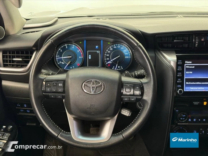 HILUX 2.8 D-4D TURBO DIESEL CD SRX 4X4 AUTOMÁTICO