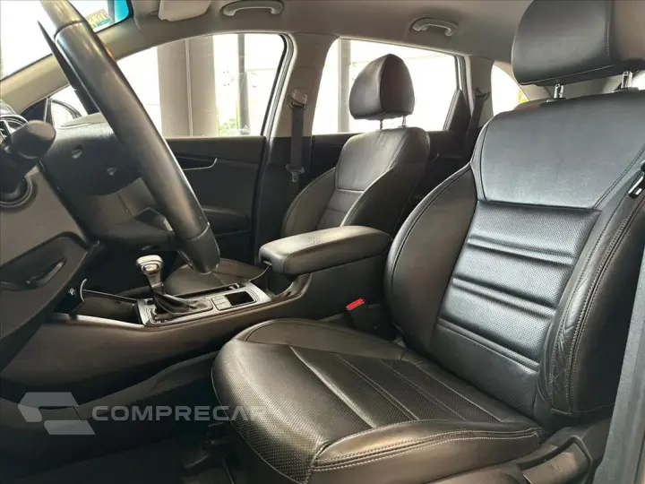 SORENTO 2.4 16V GASOLINA EX 7L AUTOMÁTICO