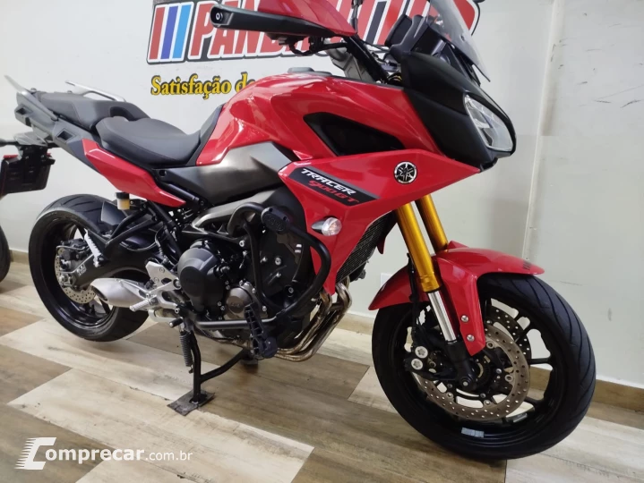 Tracer 900 GT