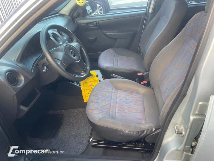 CELTA 1.0 MPFI Spirit 8V