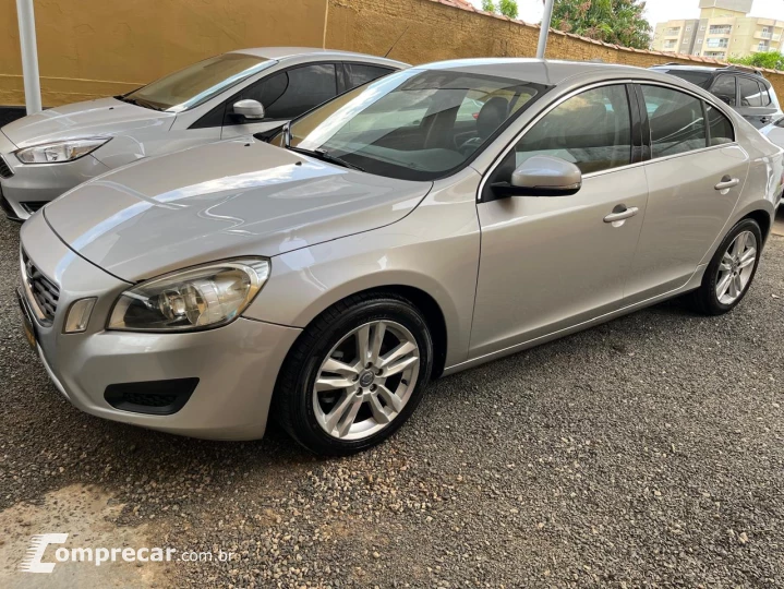 S60 2.0 T5 Dynamic