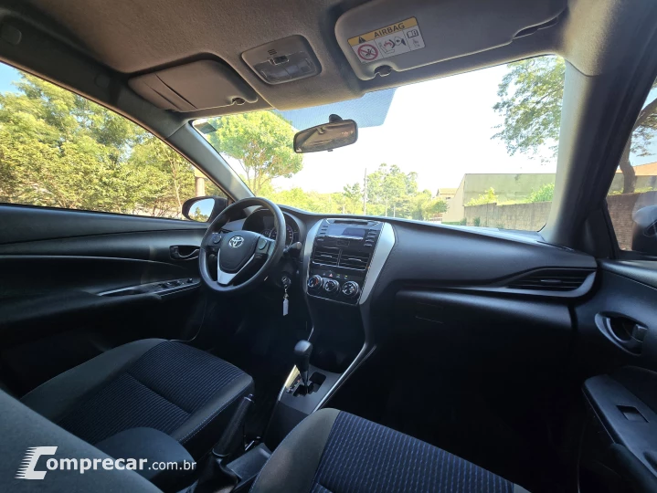 YARIS 1.5 16V Sedan XL Live