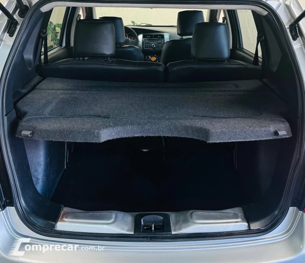LIVINA 1.8 SL X-gear 16V