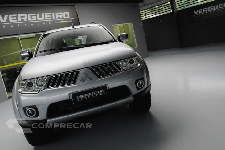 PAJERO DAKAR 3.2 HPE 4X4 7 Lugares 16V Turbo Intercooler