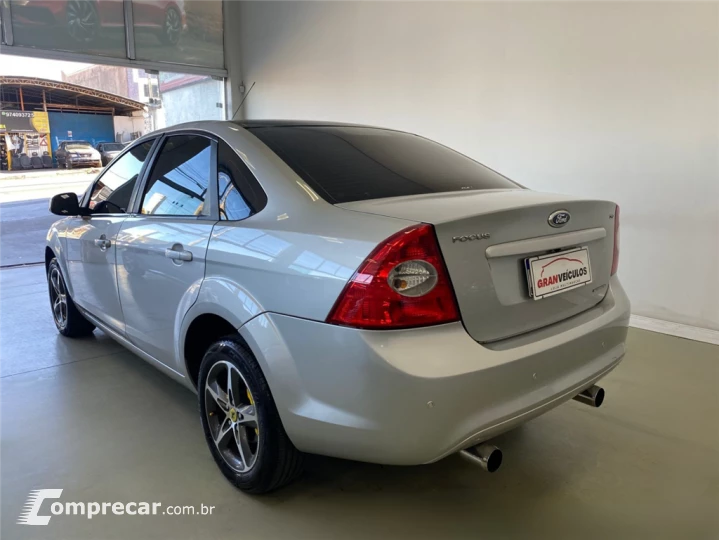 FOCUS 2.0 GLX SEDAN 16V FLEX 4P AUTOMÁTICO