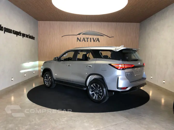 Hilux Sw4 2.8 D-4D Turbo Diesel Srx Platinum 7L 4X4 Automáti