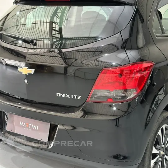 ONIX HATCH LTZ 1.4 8V FlexPower 5p Mec.