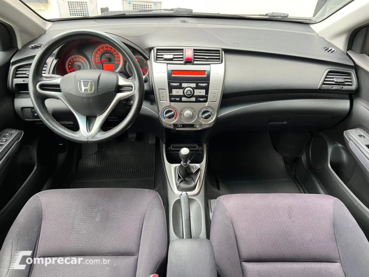CITY 1.5 LX Sedan 16V