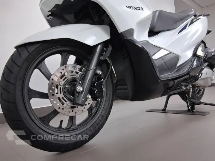 PCX DLX