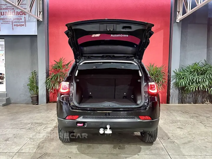 COMPASS 2.0 16V DIESEL TRAILHAWK 4X4 AUTOMÁTICO