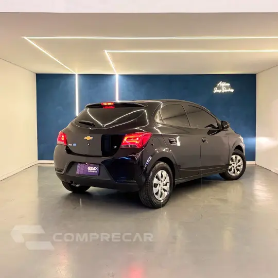 ONIX HATCH LT 1.0 8V FlexPower 5p Mec.