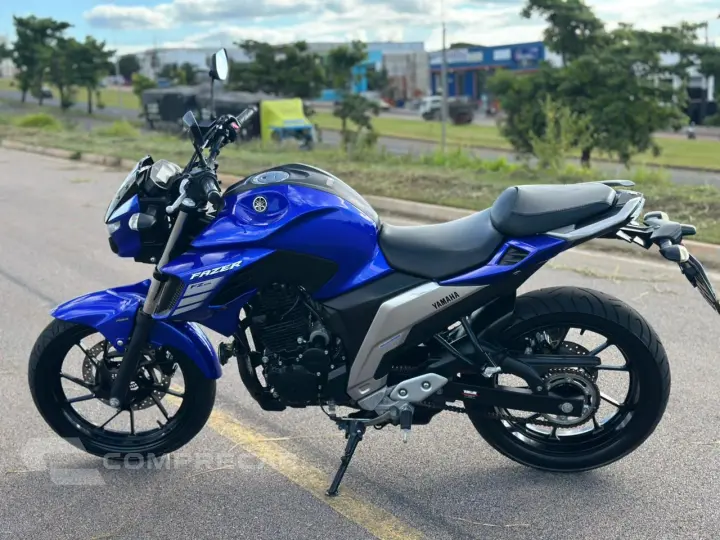 FZ25 FAZER