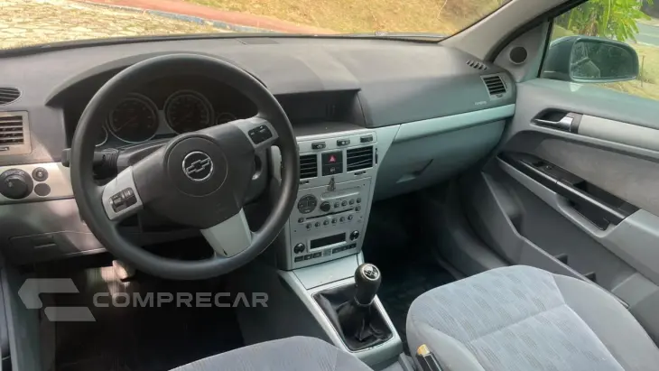 VECTRA 2.0 MPFI Elegance 8V