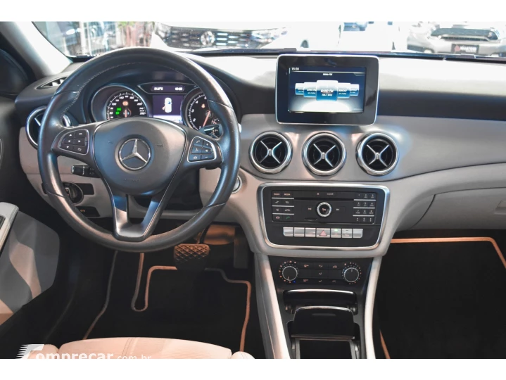 GLA 200 1.6 CGI FLEX ADVANCE 7G-DCT