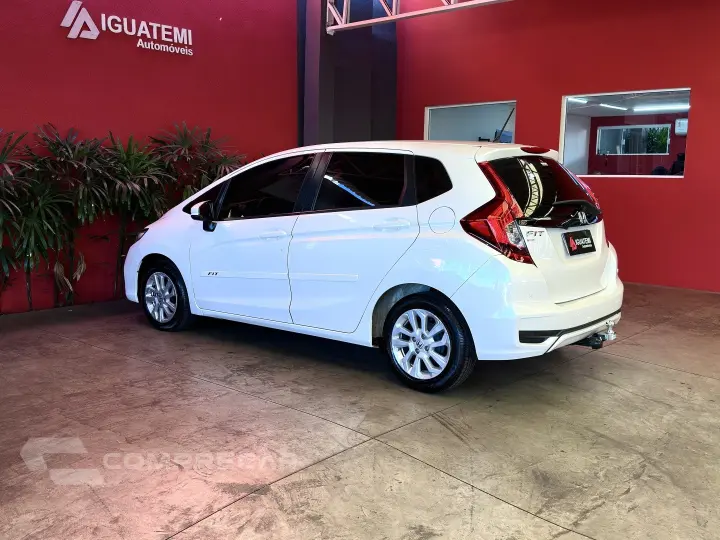 FIT 1.5 LX 16V FLEX 4P AUTOMÁTICO