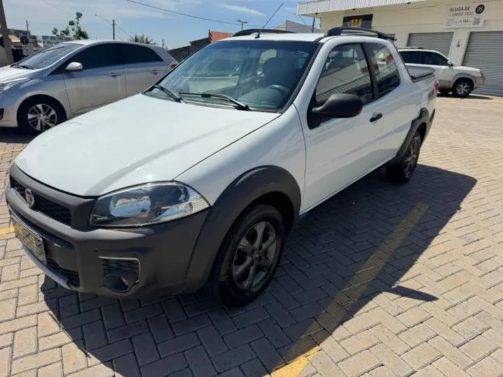 Strada Hard Working 1.4 CD 2016 3 portas Completa