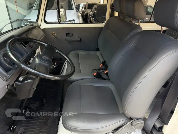 KOMBI 1.4 MI STD Lotação 8V