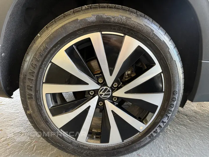 TAOS 1.4 250 TSI Highline